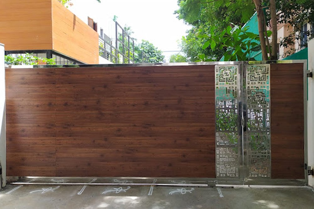 ss-sliding-gate-ss-laser-cutting-gate.webp